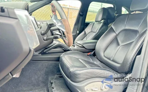 2017 Porsche Cayenne from USA, damaged, VIN WP1AA2A20HKA80380